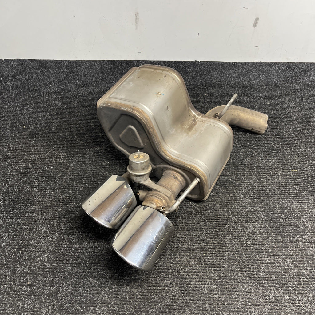 ☑️ 14-19 Ghibli 3.0L Motor Engine Passenger Side Right Exhaust Muffler OEM
