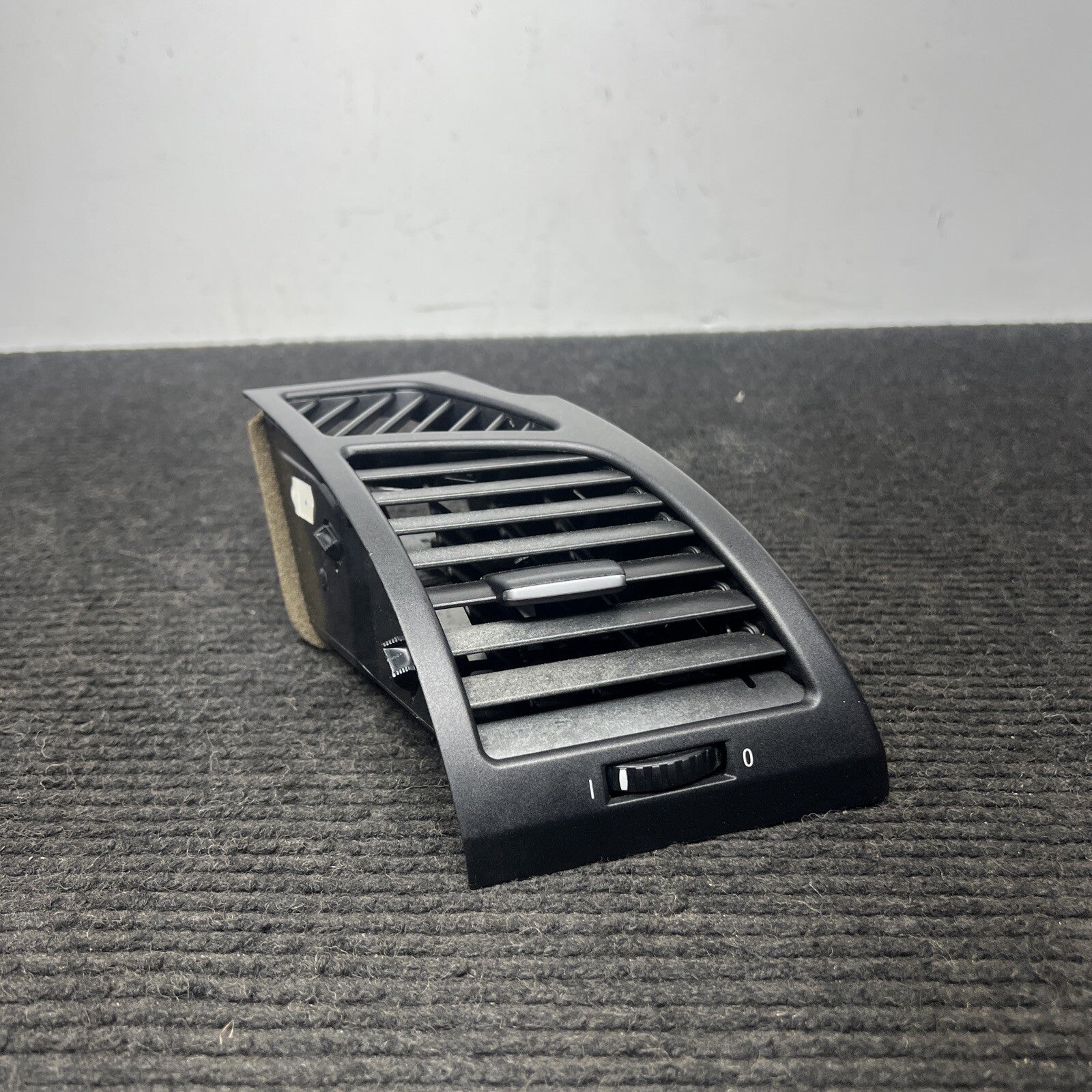 ☑️ 08-13 OEM BMW E82 E88 135 128 Coupe Dash Right Passenger Side Air Vent