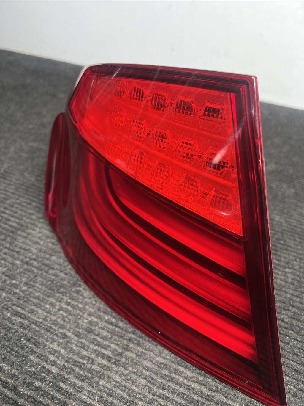 ☑️ 11-13 OEM BMW F10 528 535 550 M5 AH5 Rear Left Driver Side Outer Tail Light