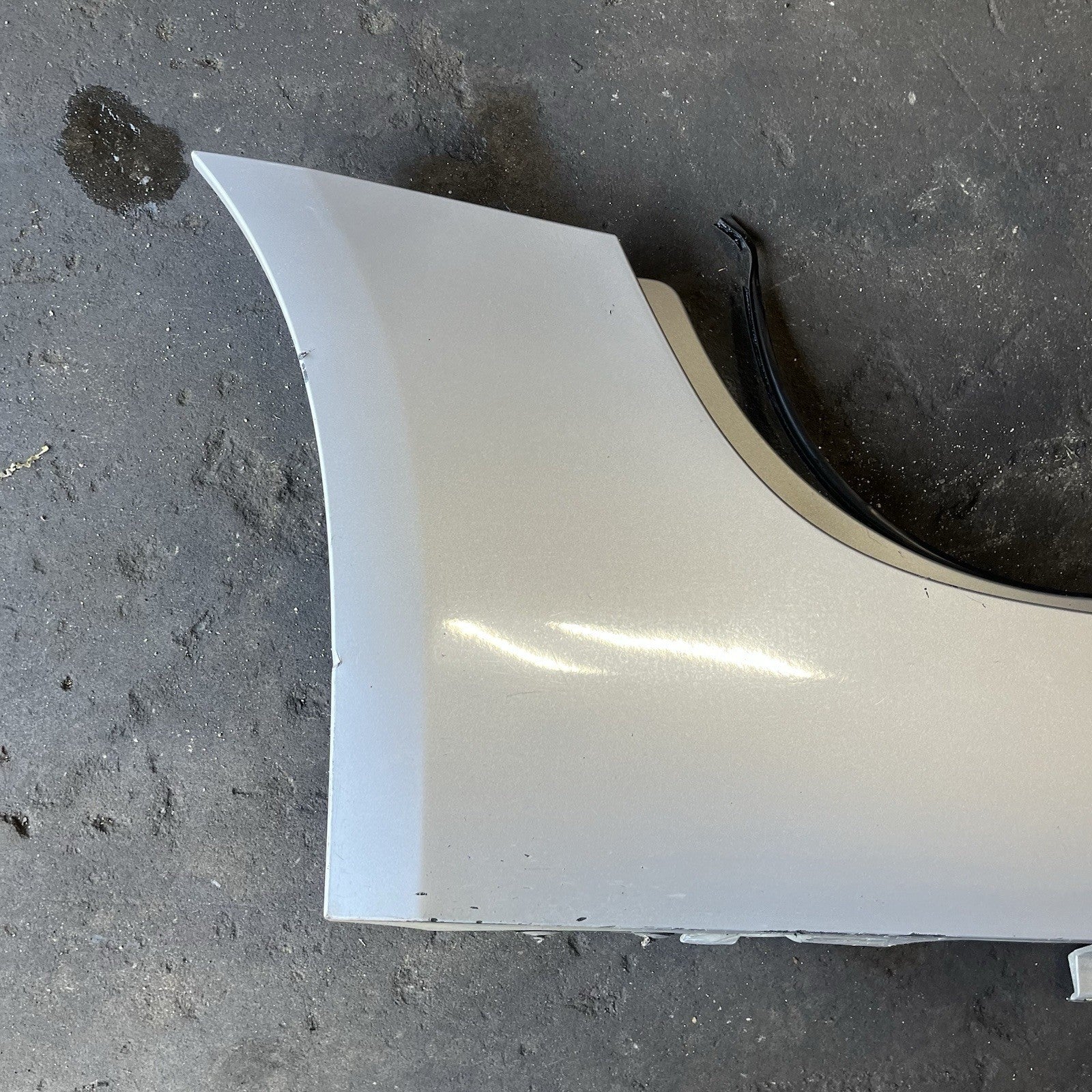 ☑️ 03-08 BMW E85 Z4 RIGHT SIDE SKIRT ROCKER PANEL MOLDING TITAN SILVER OEM