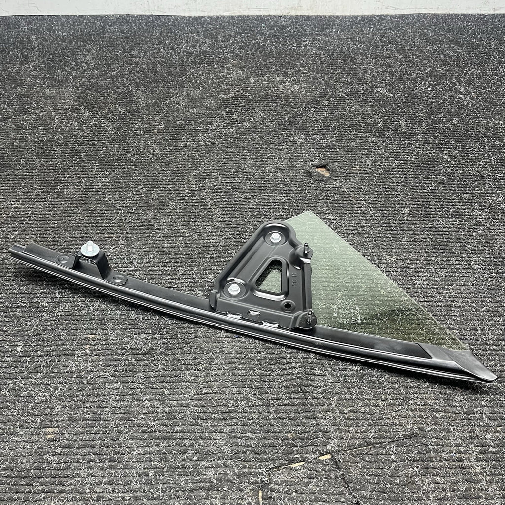 ☑️ 2022-25 TOYOTA GR86 OEM Door Window Glass / Left Driver Side Corner