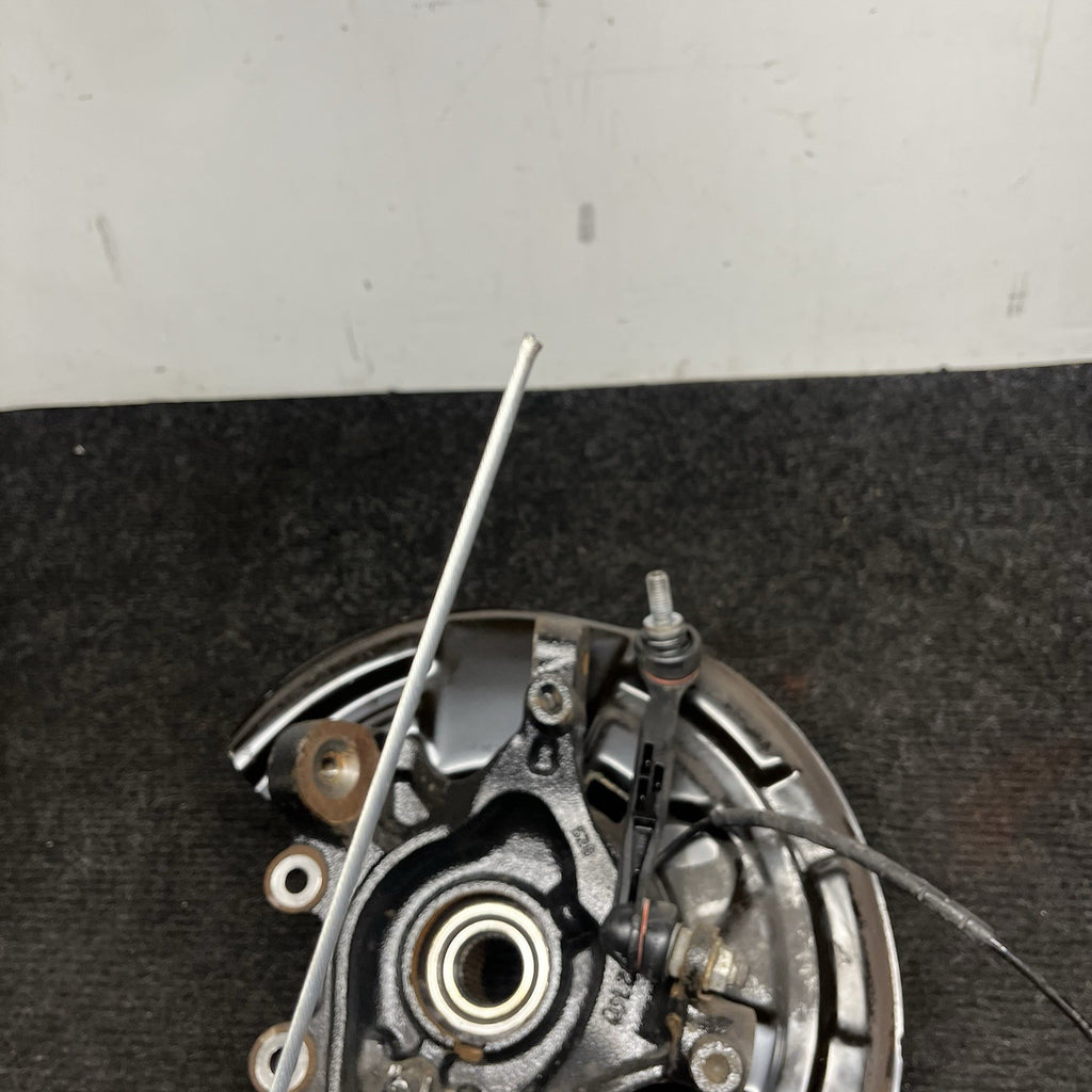☑️ 14-21 BMW 228i 230i M235i M240i F22 REAR RIGHT PASSENGER SPINDLE KNUCKLE HUB