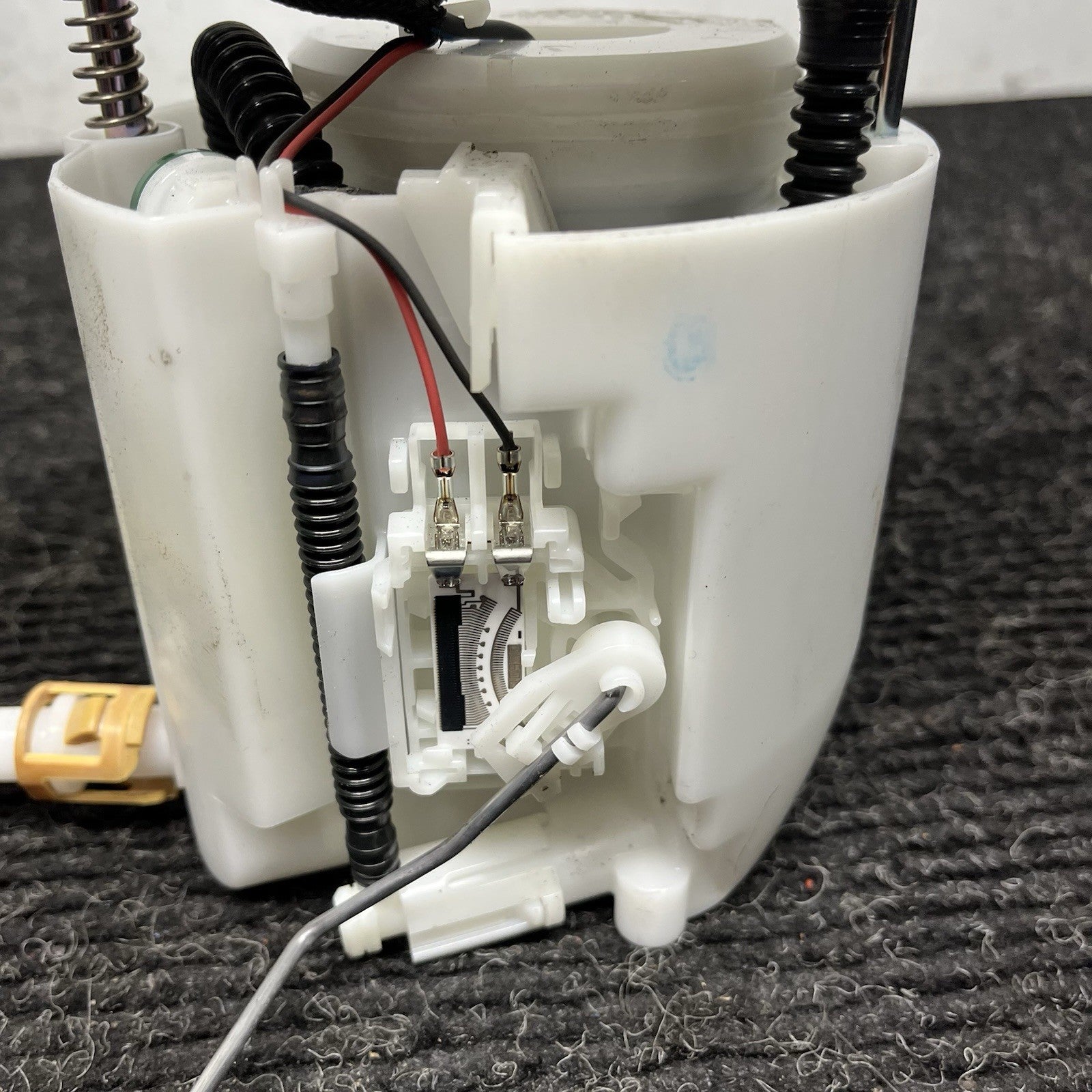 ☑️ 22-25 TOYOTA GR86 2.4L GAS TANK FUEL PUMP SENDING UNIT 42021CC000 OEM