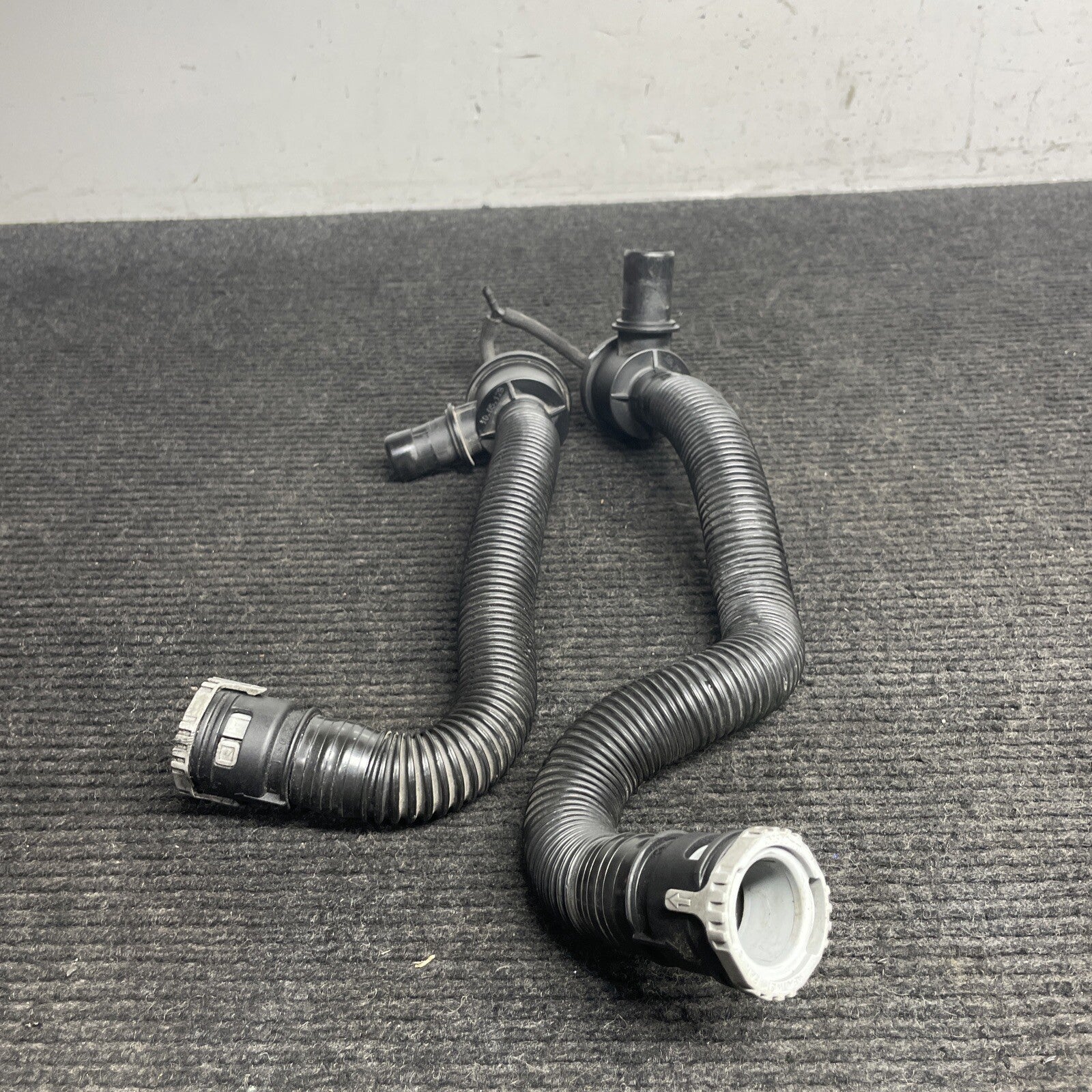 ☑️ 07-10 OEM BMW E90 E92 E93 335 Charge Pipe Diverter Valves Induction Pipe N54