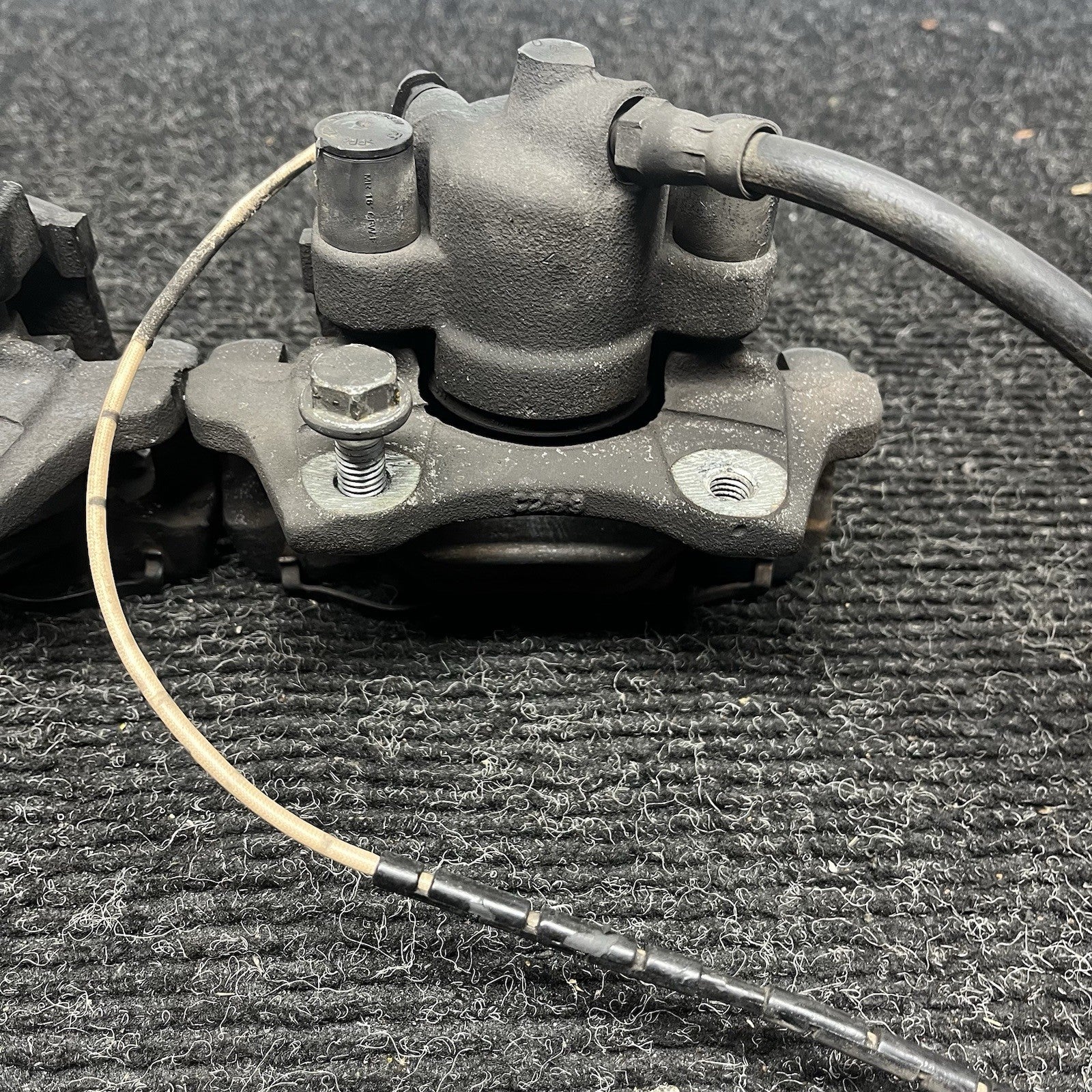 ☑️ 03-08 BMW E86 E85 Z4 3.0L RWD SET OF 2 REAR LEFT & RIGHT BRAKE CALIPER OEM