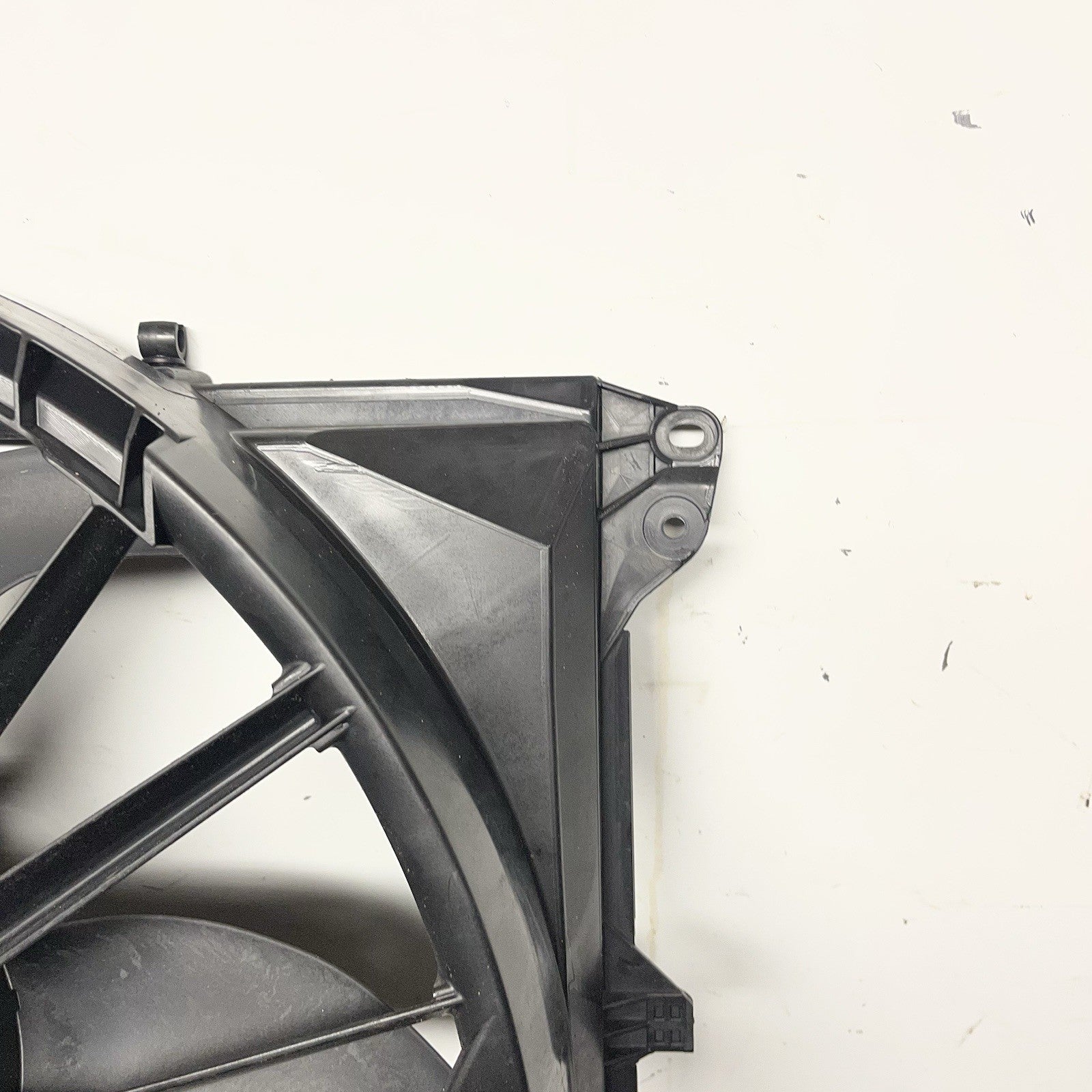☑️ 07-13 OEM BMW E88 E90 E92 N54 N55 Engine Radiator Cooling Auxiliary Fan 600W