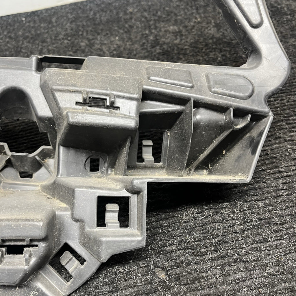 ☑️ 2011-2014 BMW X3 Front Passenger Bumper Headlight Holder Mount Bracket OEM