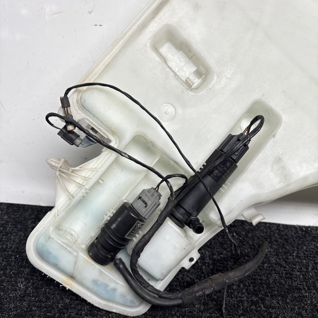☑️ 08-13 BMW 128i 135i E82 E88 Windshield Washer Reservoir Tank Coupe Sedan OEM