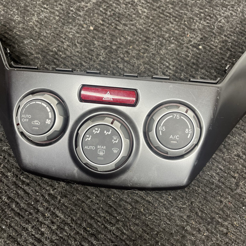 ☑️ 11-14 SUBARU WRX STI OEM DARK GRAY CENTER DASH TRIM W/ HVAC CONTROLS RH VENT