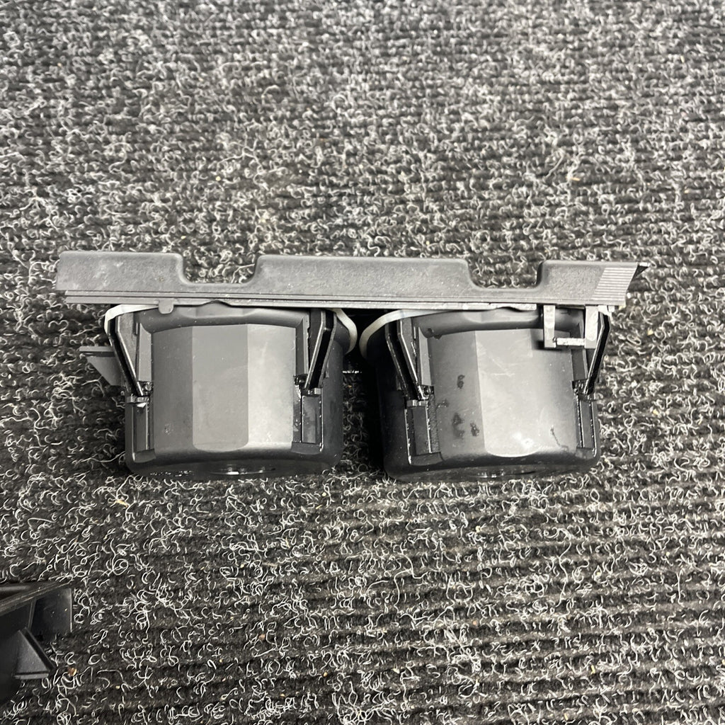 ☑️ BMW 3 SERIES E46 330 325 330ci CUP AND COIN HOLDER CENTRE/CENTER CONSOLE