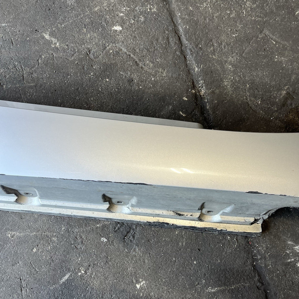 ☑️ 03-08 BMW E85 Z4 RIGHT SIDE SKIRT ROCKER PANEL MOLDING TITAN SILVER OEM