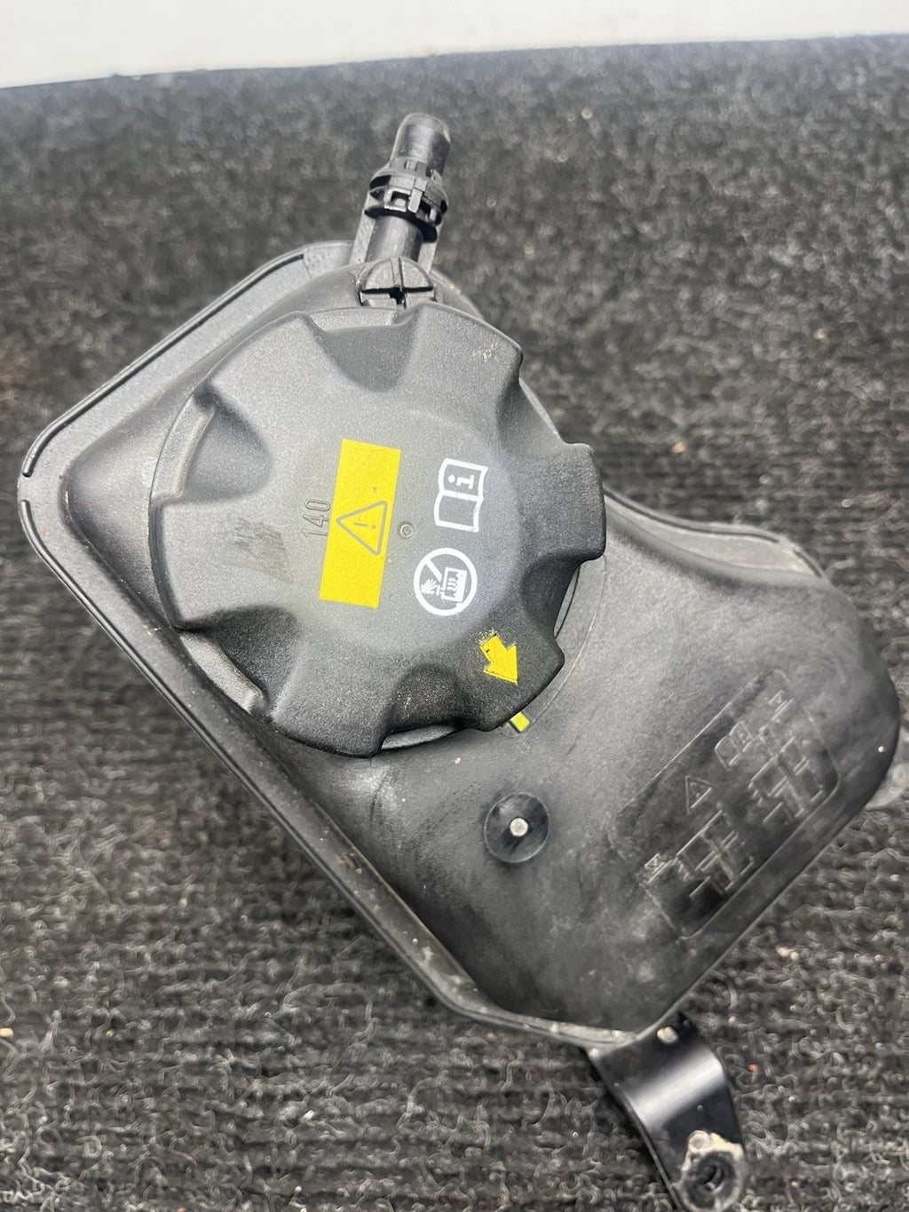 ☑️ 06-13 BMW E82 E88 E90 E92 E93 Radiator Expansion Tank Coolant Reservoir OEM