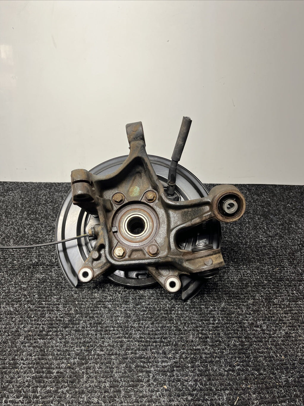 ☑️ 2022-2023 TOYOTA GR86 REAR LEFT DRIVERS SPINDLE KNUCKLE HUB ASSY OEM