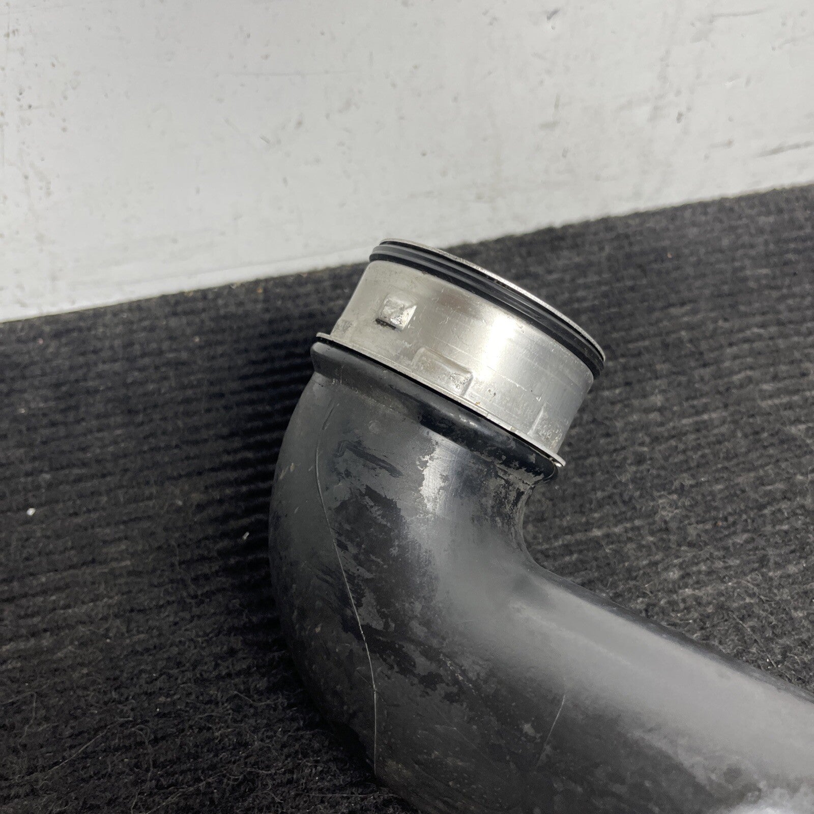 ☑️ 07-13 Bmw E90 135 335 Left Side Intercooler Charge Pipe Intake Pipe Tube Oem