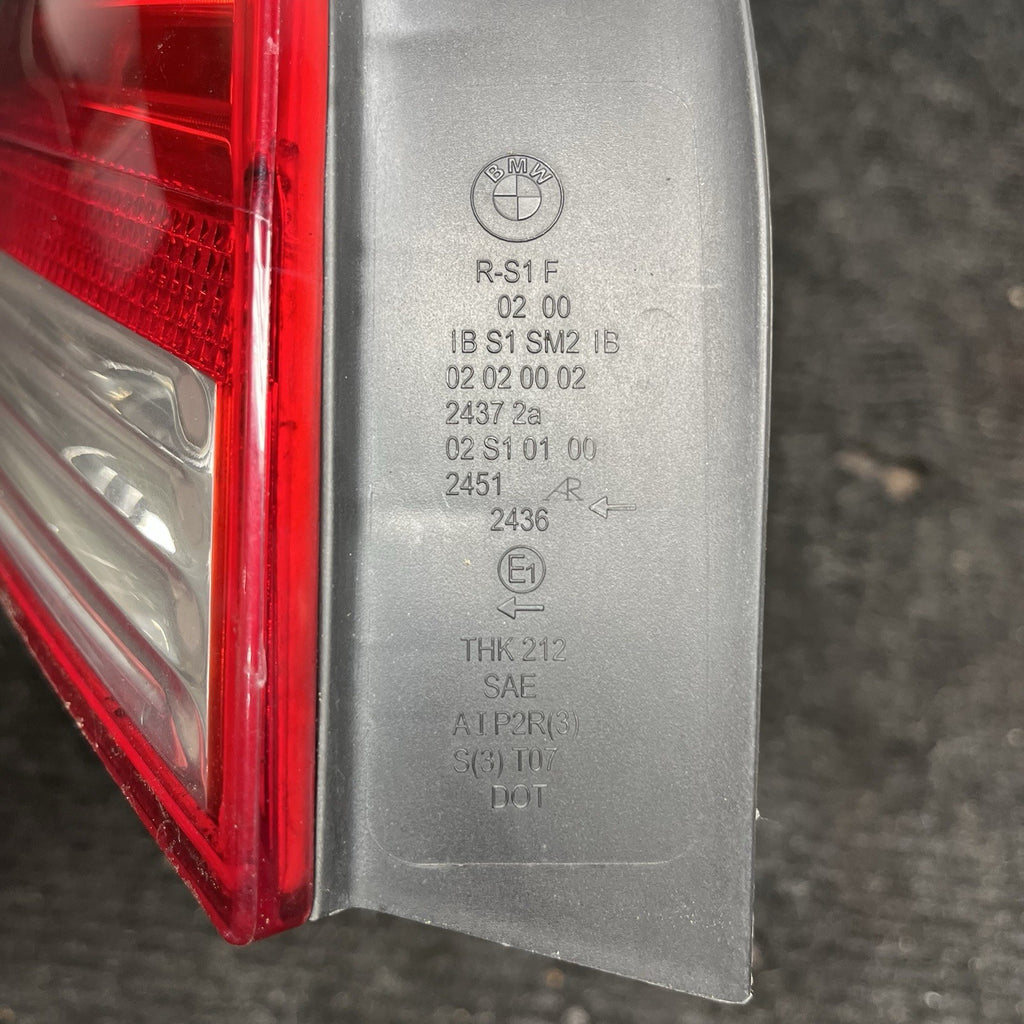 ☑️ 08-11 BMW E82 E88 128i 135i Rear Left Driver Side Tail Light Lamp 4869809 OEM