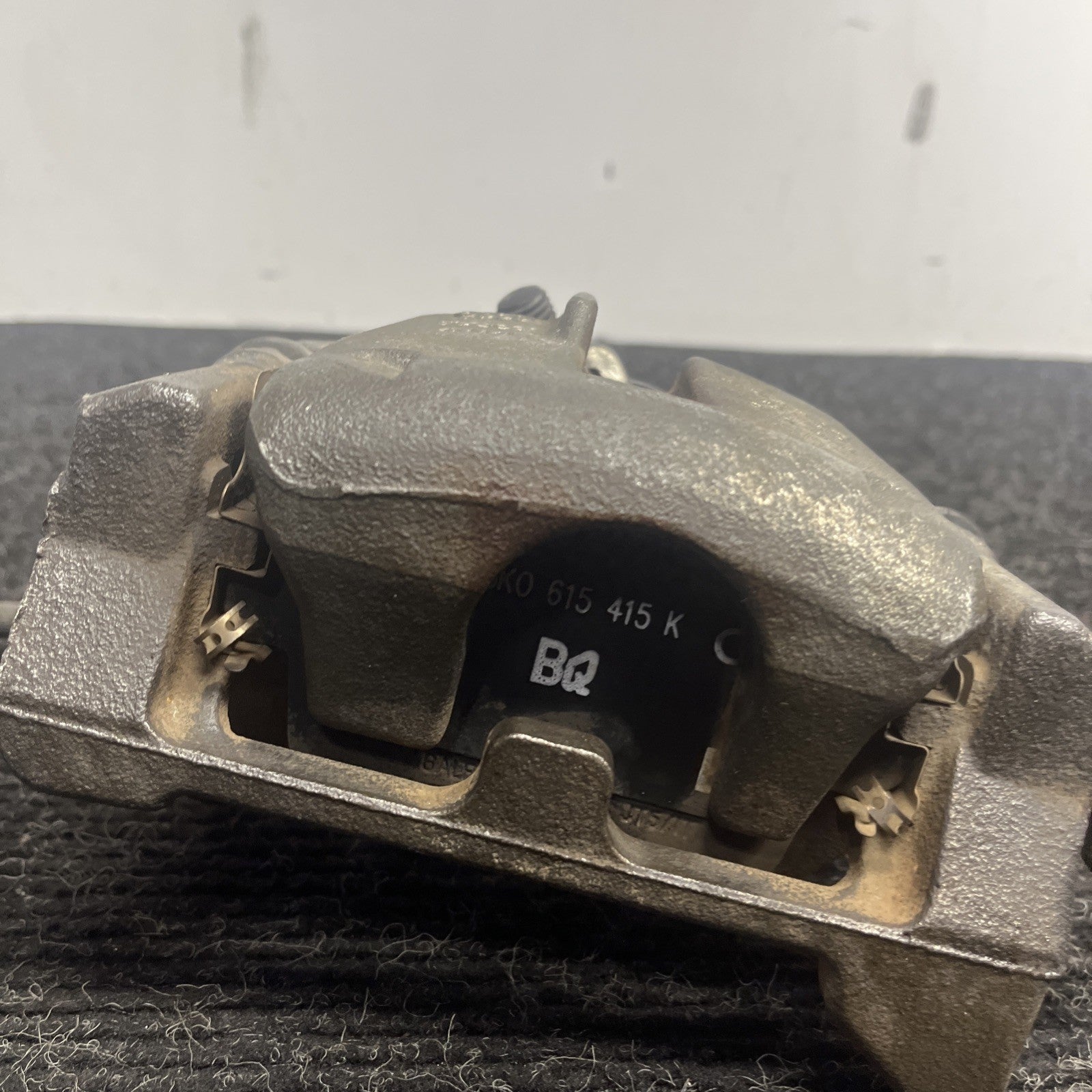 ☑️ 08-12 AUDI B8 A4 B8 A5 Q5 REAR BRAKE CALIPER MOTOR RIGHT PASSENGER OEM 062723