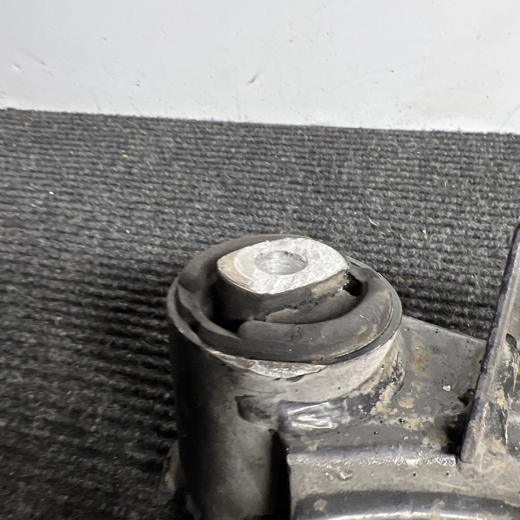 ☑️ 1998-2002 BMW Z3 Roadster Coupe Rear Subframe Carrier OEM