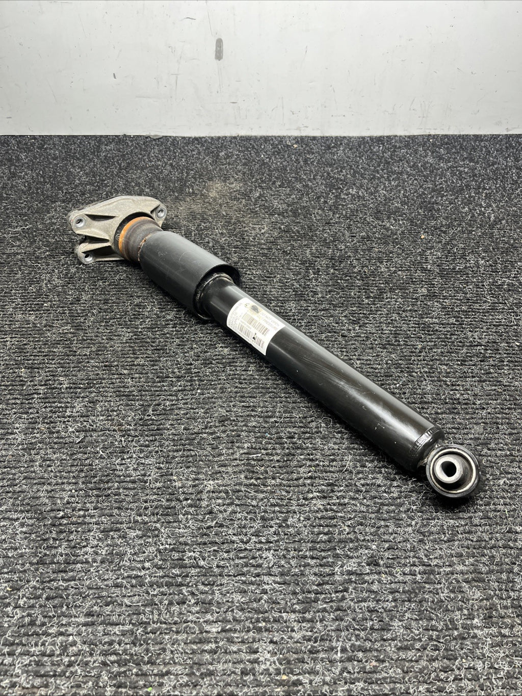 ☑️ 12-17 BMW F30 RWD 3 Series Rear Left or Right Shock Absorber Strut OEM