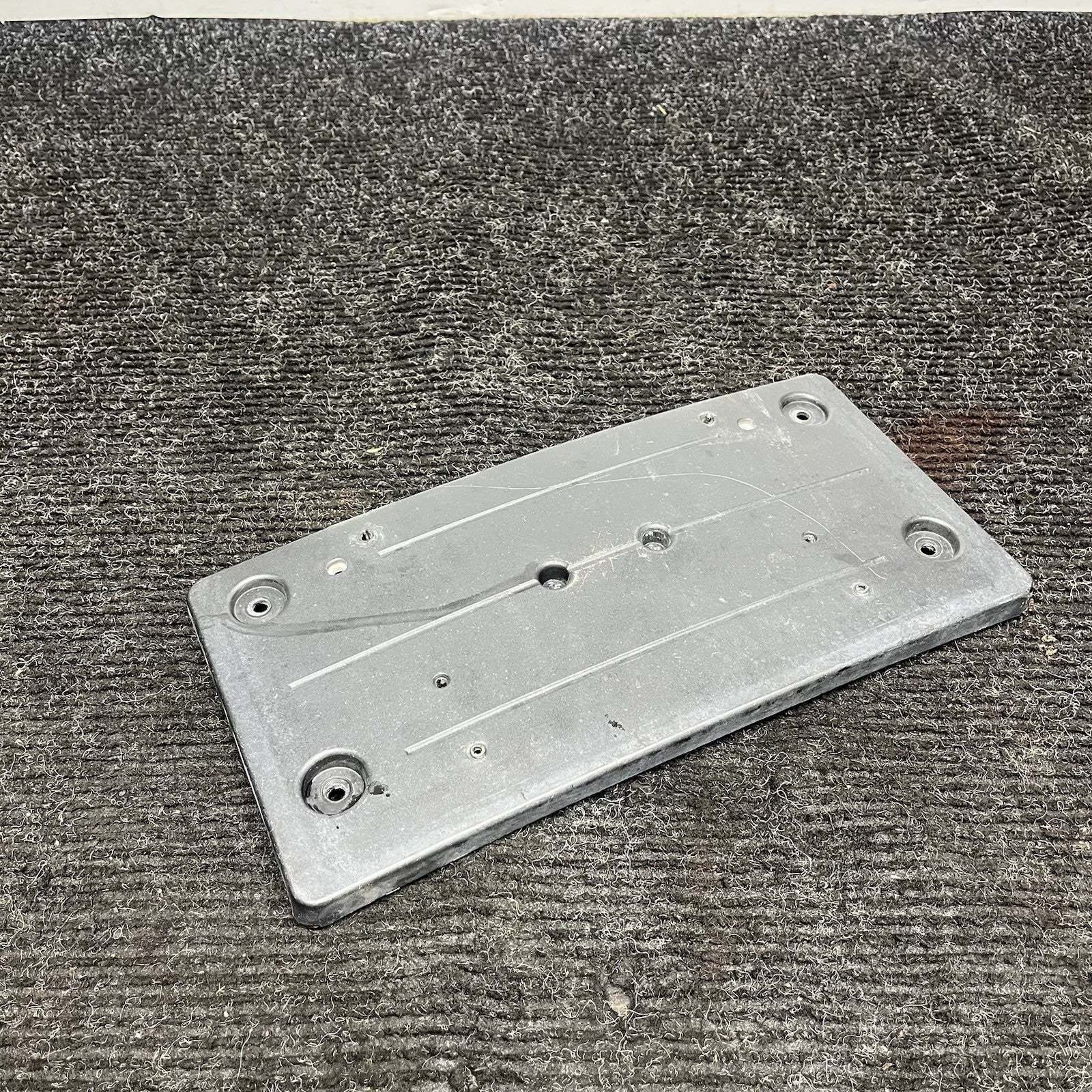 ☑️ 12-15 BMW F30 320I 328D 328I 335I Front Bumper License Plate Mounting Bracket