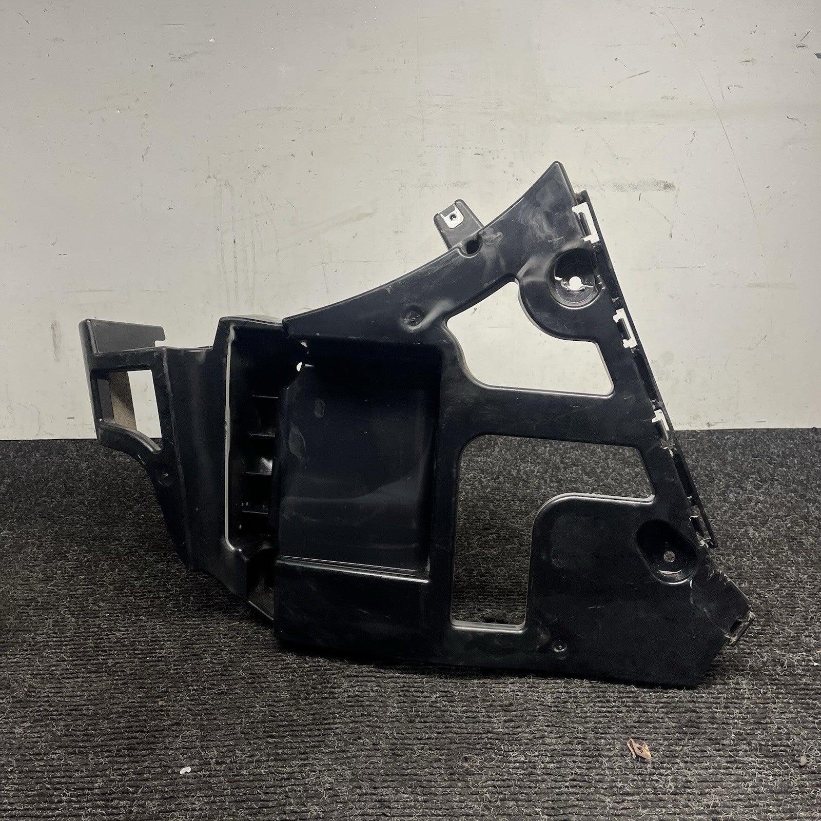 ☑️ 2014-2018 BMW X5 - REAR LEFT Bumper Mount / Bracket 7294721