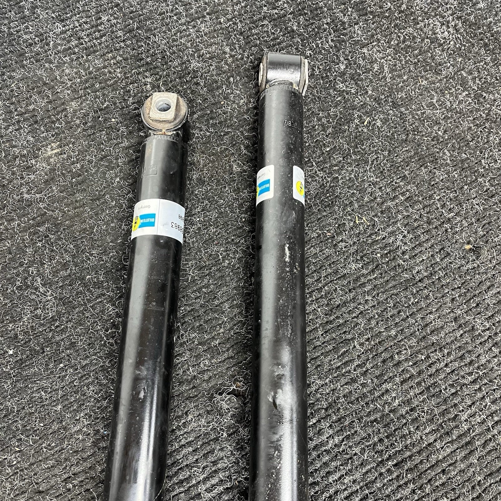 ☑️ Bilstein 19-158983 2003-08 BMW Z4 2.5i Rear Twintube Shock Absorber Pair Set