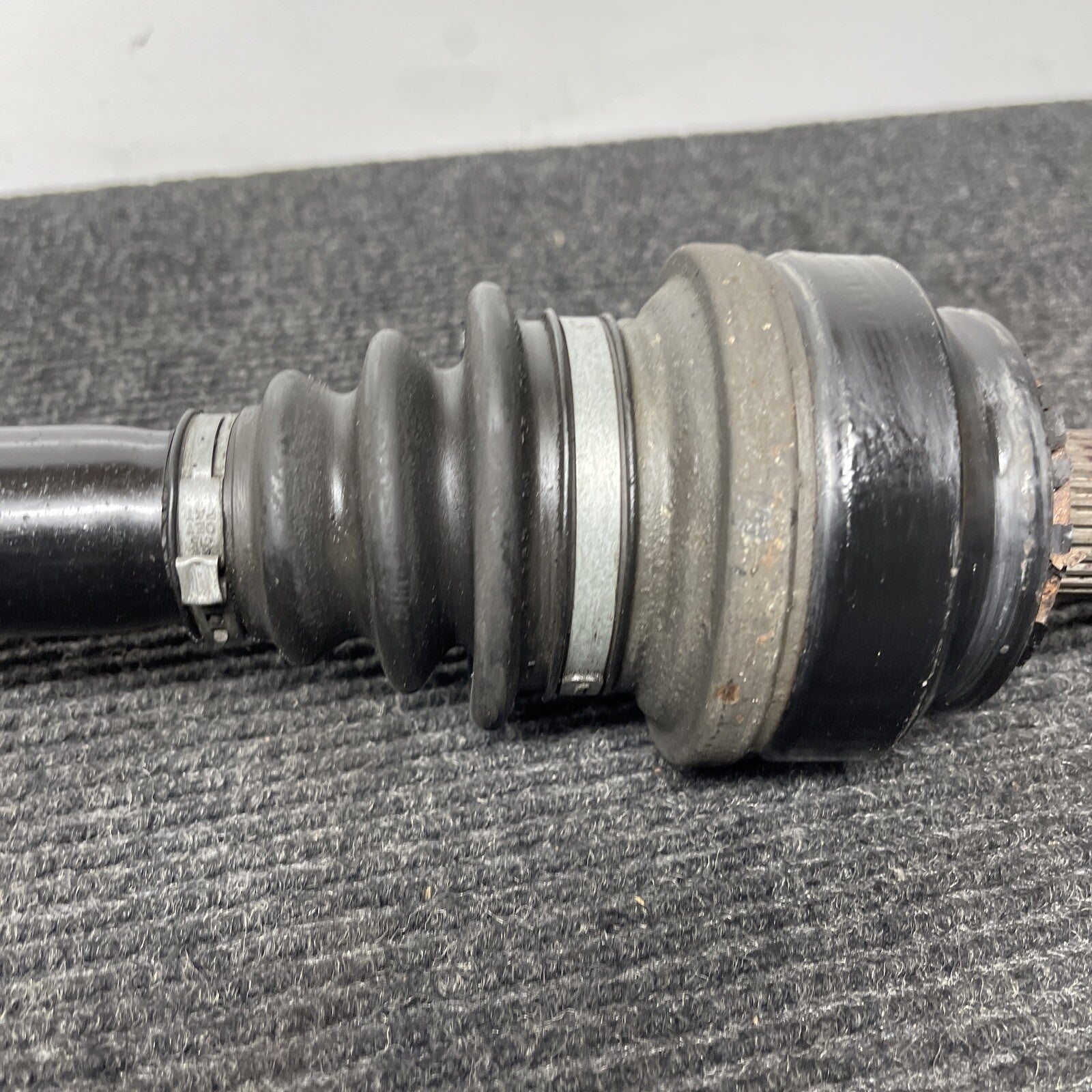 ✅ 07-13 OEM BMW E88 E90 E82 DCT / MT Rear Right Axle Output Half Shaft Manual