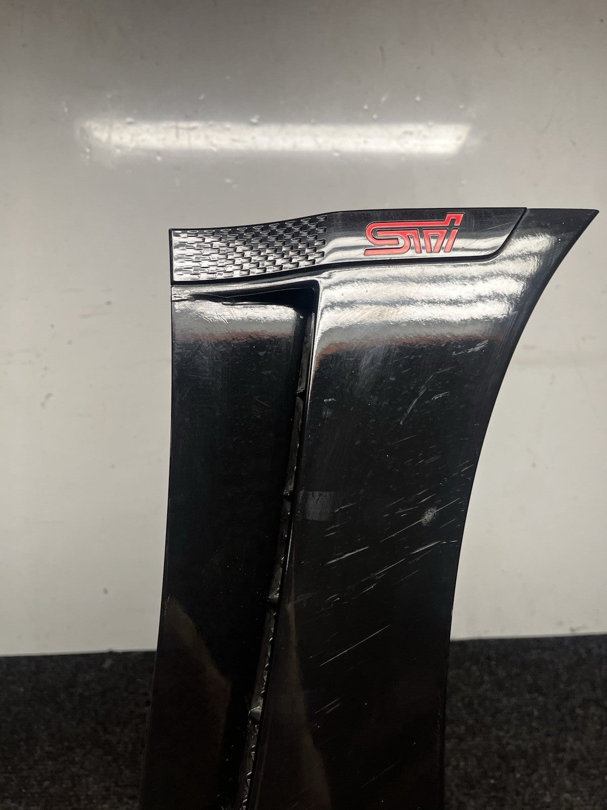 ☑️ 2015 2021 SUBARU WRX STI FRONT RIGHT FENDER MOLDING GARNISH OEM BLACK