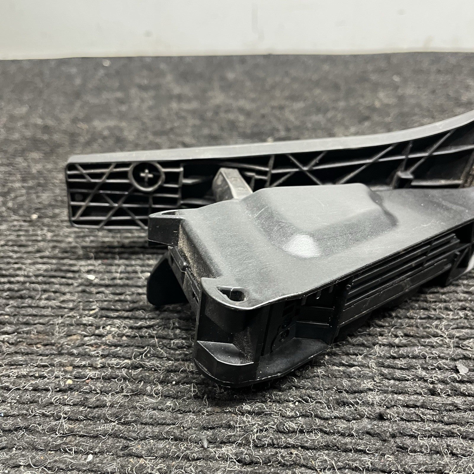 ☑️ 14-16 BMW F22 2 Series M235i Manual Gas Throttle Accelerator Pedal Module OEM