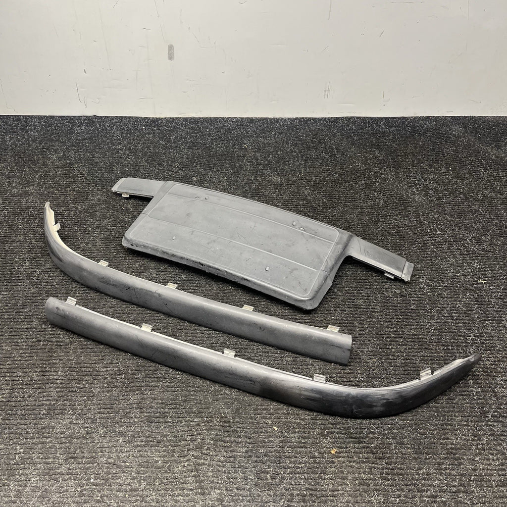 ☑️ 99-05 BMW 325i 330i 318i E46 Sedan Set Of Front Bumper Trim Molding