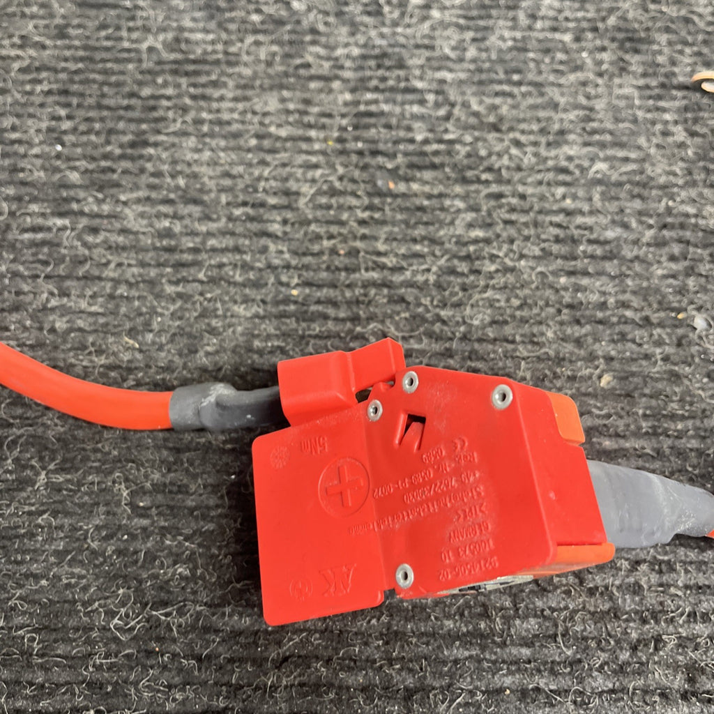 ☑️ 12-20 OEM BMW F30 F32 F33 F82 M4 Battery Plus Terminal Positive Red Cable