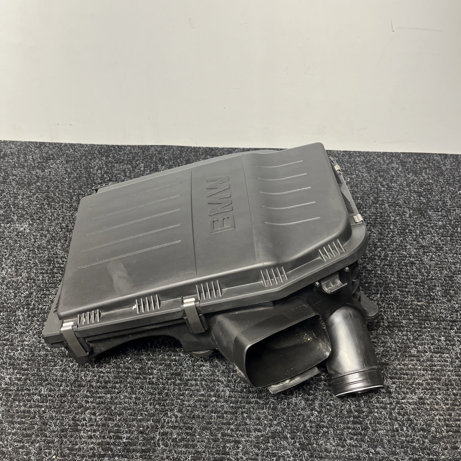 ☑️ 07-13 OEM BMW E82 E88 E90 E92 E93 335 N54 AirBox Air Box Filter Housing