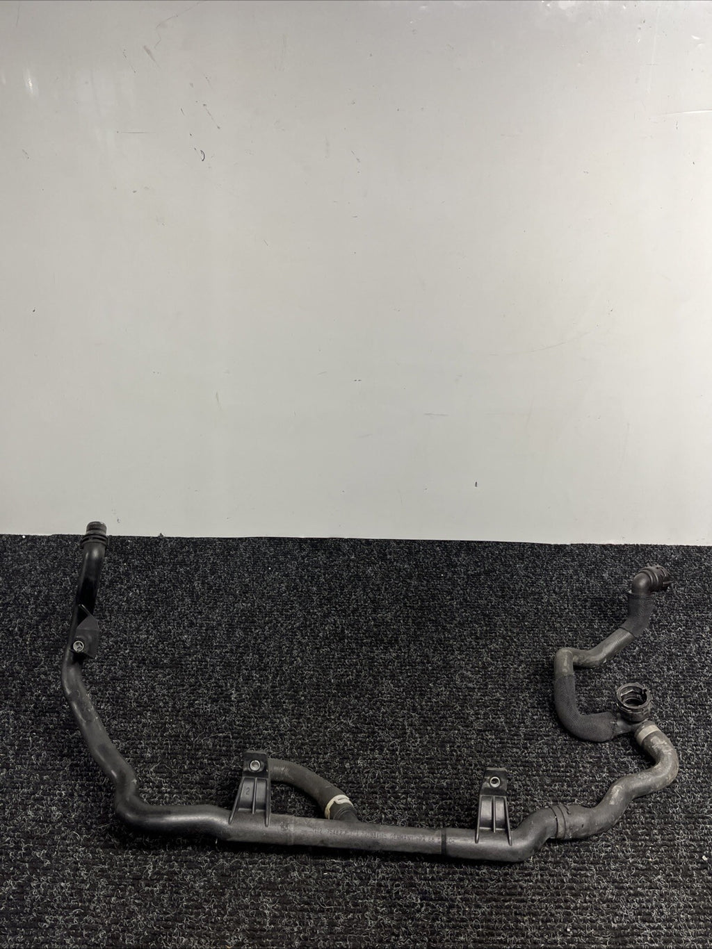 ☑️ OEM BMW E90 E92 E93 N54 RWD AT Thermostat Hose  Coolant Return Pipe Line