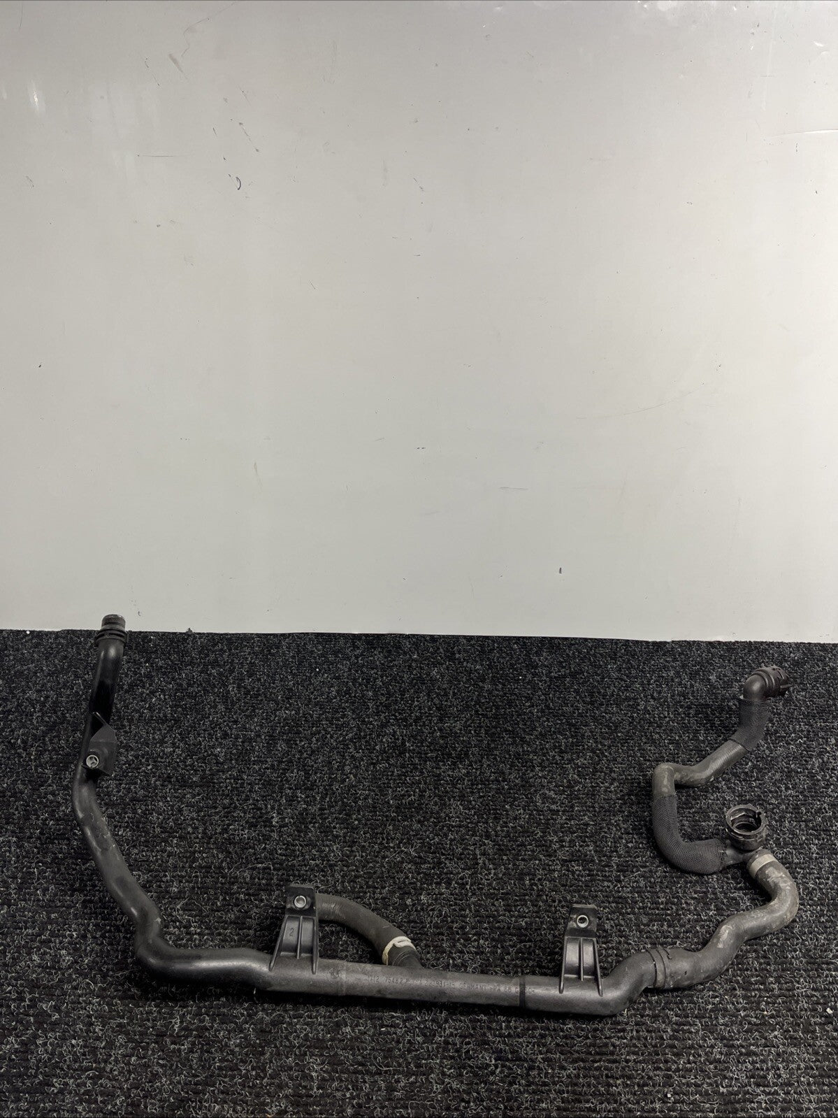 ☑️ OEM BMW E90 E92 E93 N54 RWD AT Thermostat Hose  Coolant Return Pipe Line