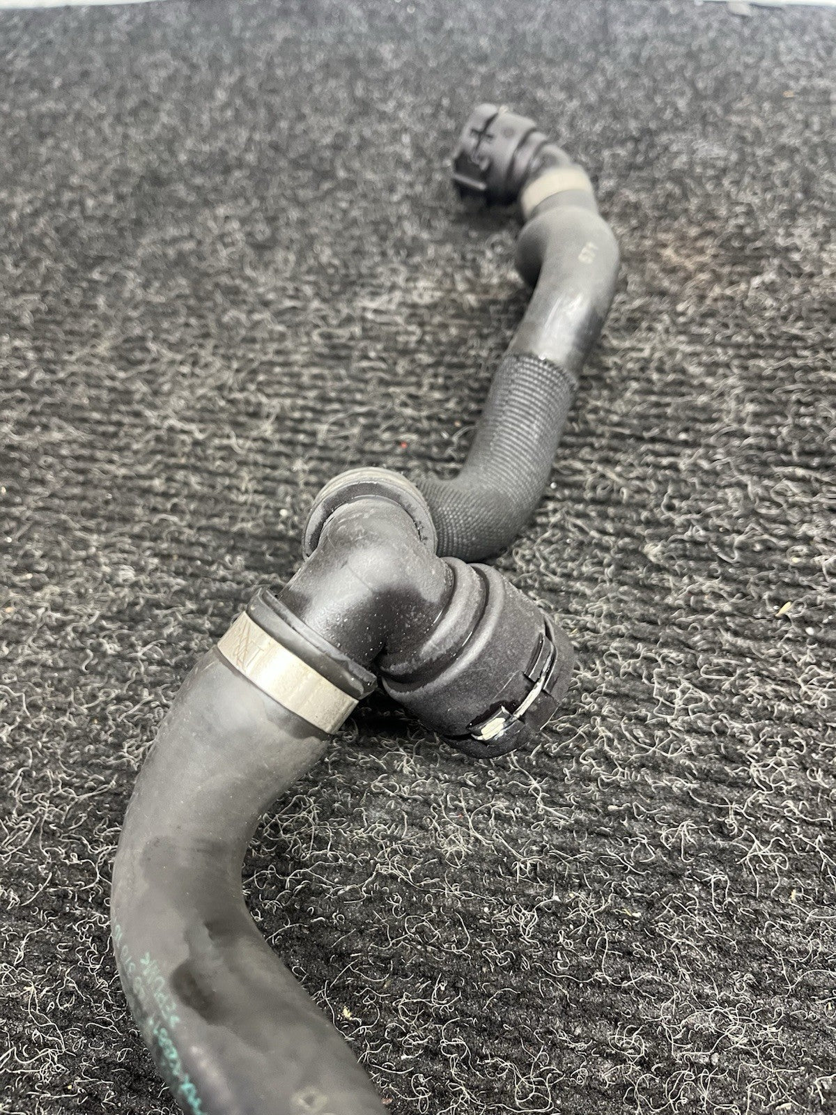 ☑️ 07-15 BMW E90 E92 E84 135i 335i X1 Lower Radiator Thermostat Coolant Hose OEM