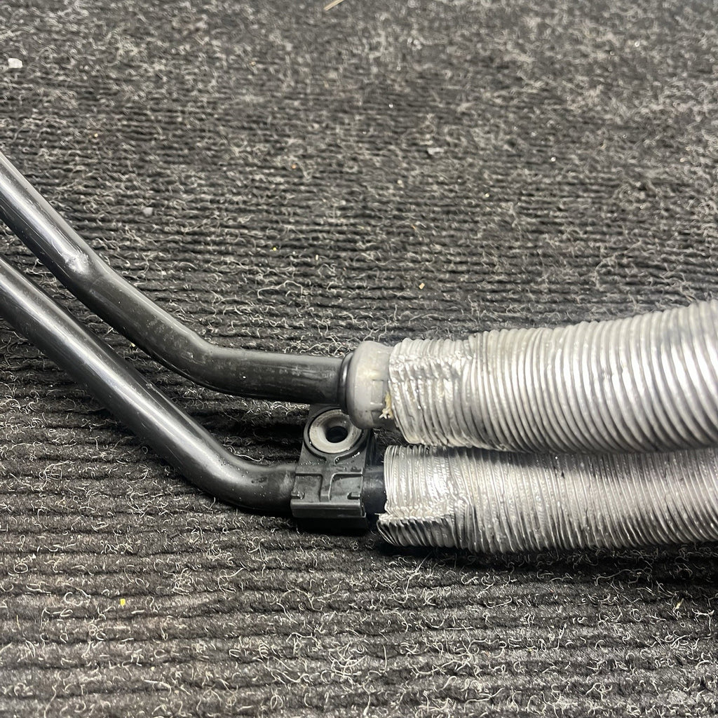 ☑️08-13 OEM BMW E90 E92 E93 M3 DCT Transmission Oil Cooler Pipe Line Flow Return