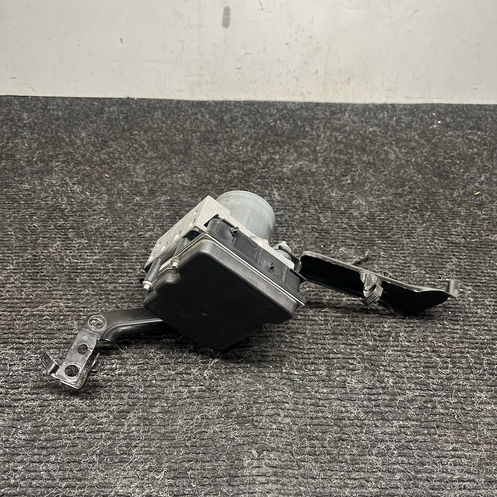 ☑️ 2015 SUBARU IMPREZA WRX STI ABS Pump 2.5L turbo STi 27536FG220 OEM