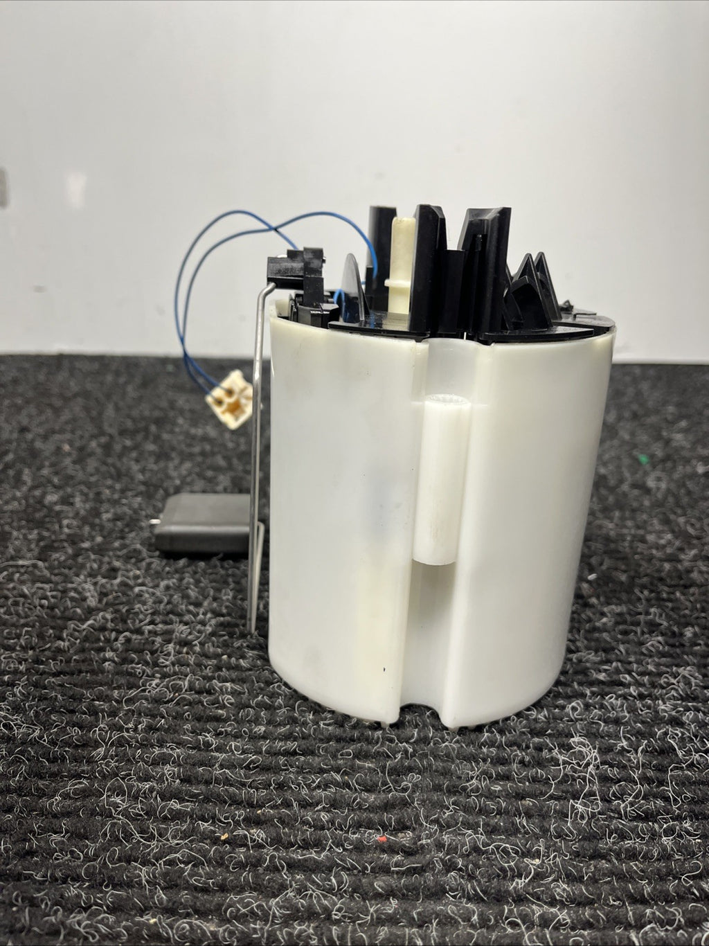 ☑️ 06-13 BMW E82 E88 E90 E91 E92 E93 128I 135I 328I 335I Fuel Pump Sending OEM