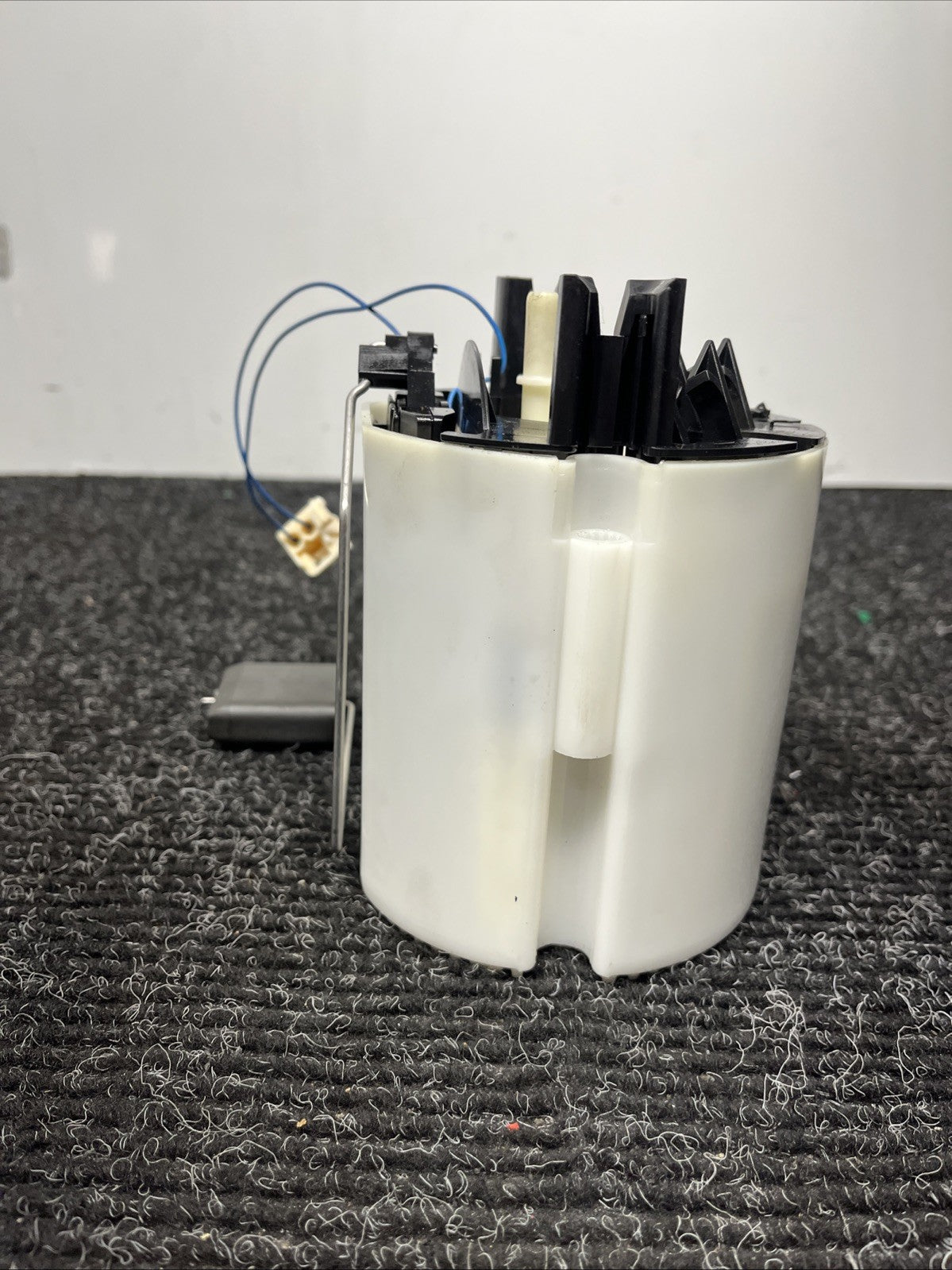 ☑️ 06-13 BMW E82 E88 E90 E91 E92 E93 128I 135I 328I 335I Fuel Pump Sending OEM