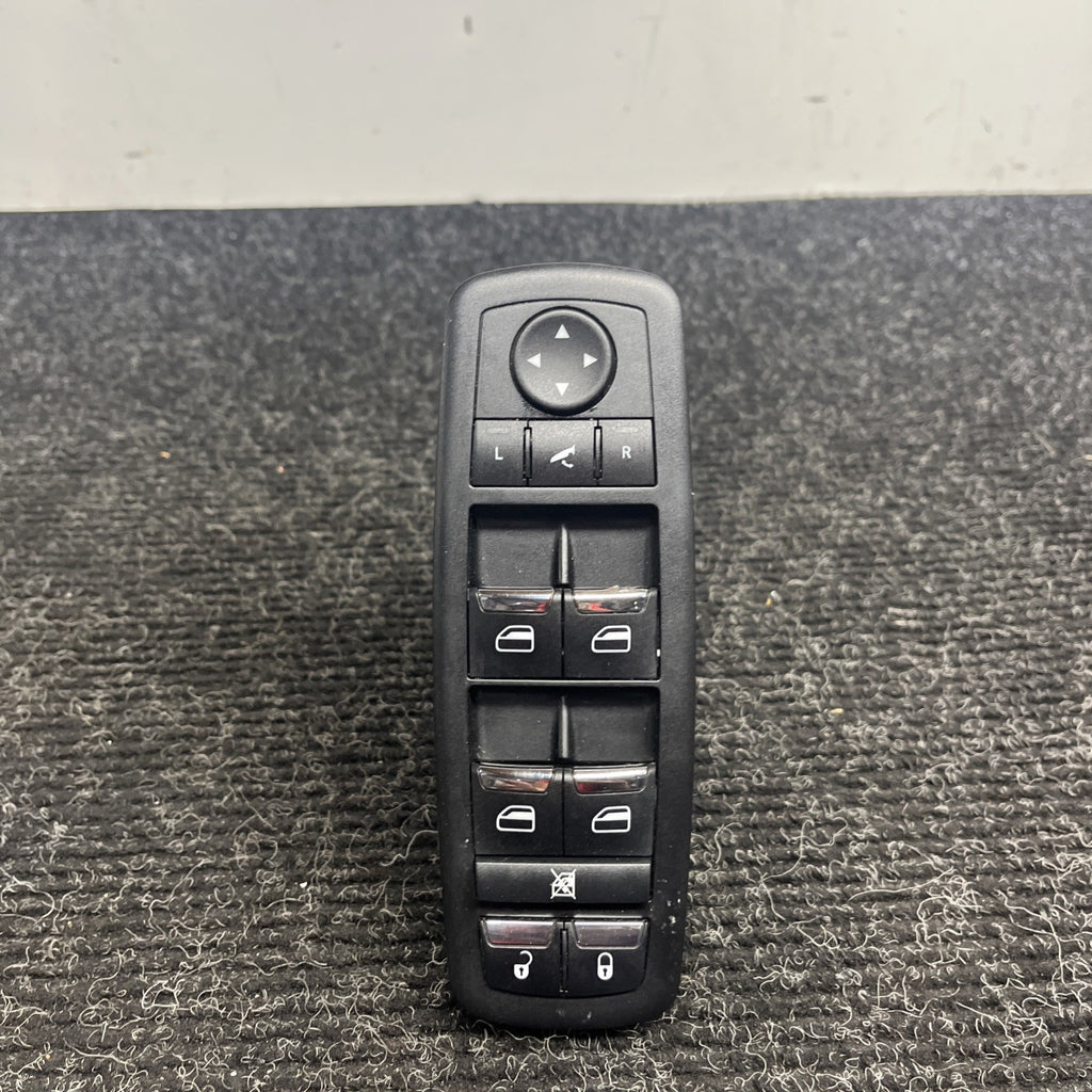 ☑️ 14-24 Maserati Ghibli Front Left Door Window Switch Control Module OEM