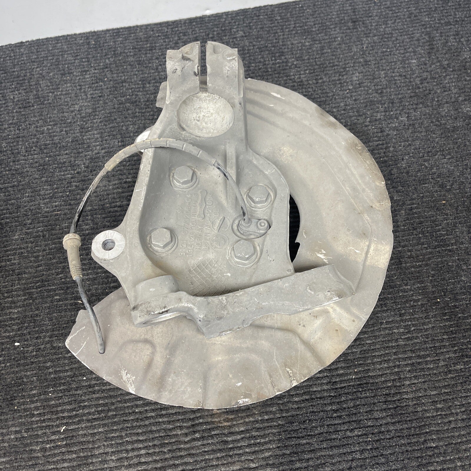 ✅ 06-13 OEM BMW E82 E89 E90 E92 RWD Front Left Suspension Hub Spindle Knuckle