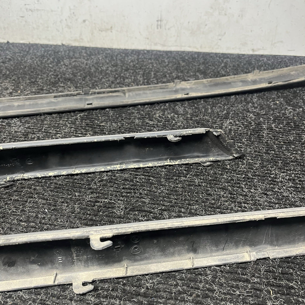 ☑️ 94-99 BMW E36 328i SEDAN SET OF 3 REAR BUMPER TRIM STRIP MOLDING OEM