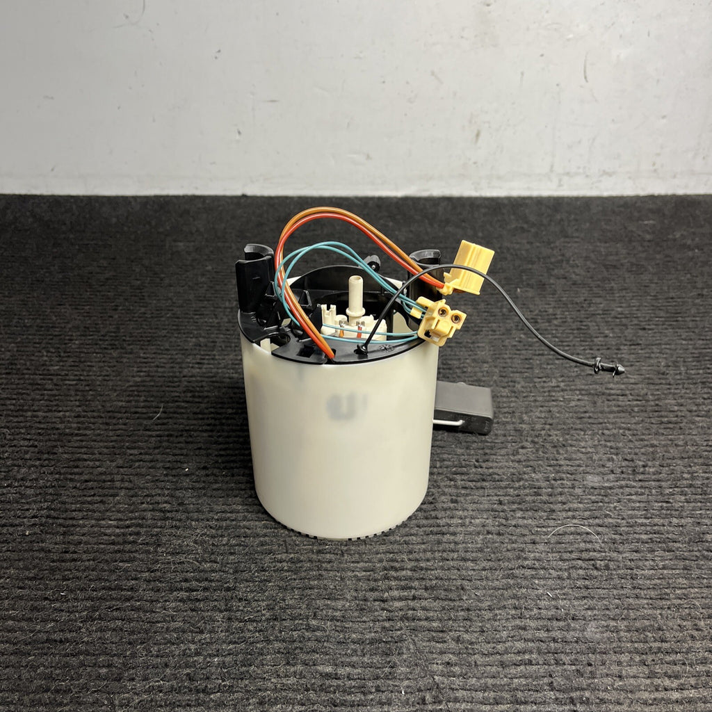☑️ 06-13 BMW76k E90 E84 E82 E88 E92 135i 335i X1 Right Fuel Pump Assembly OEM