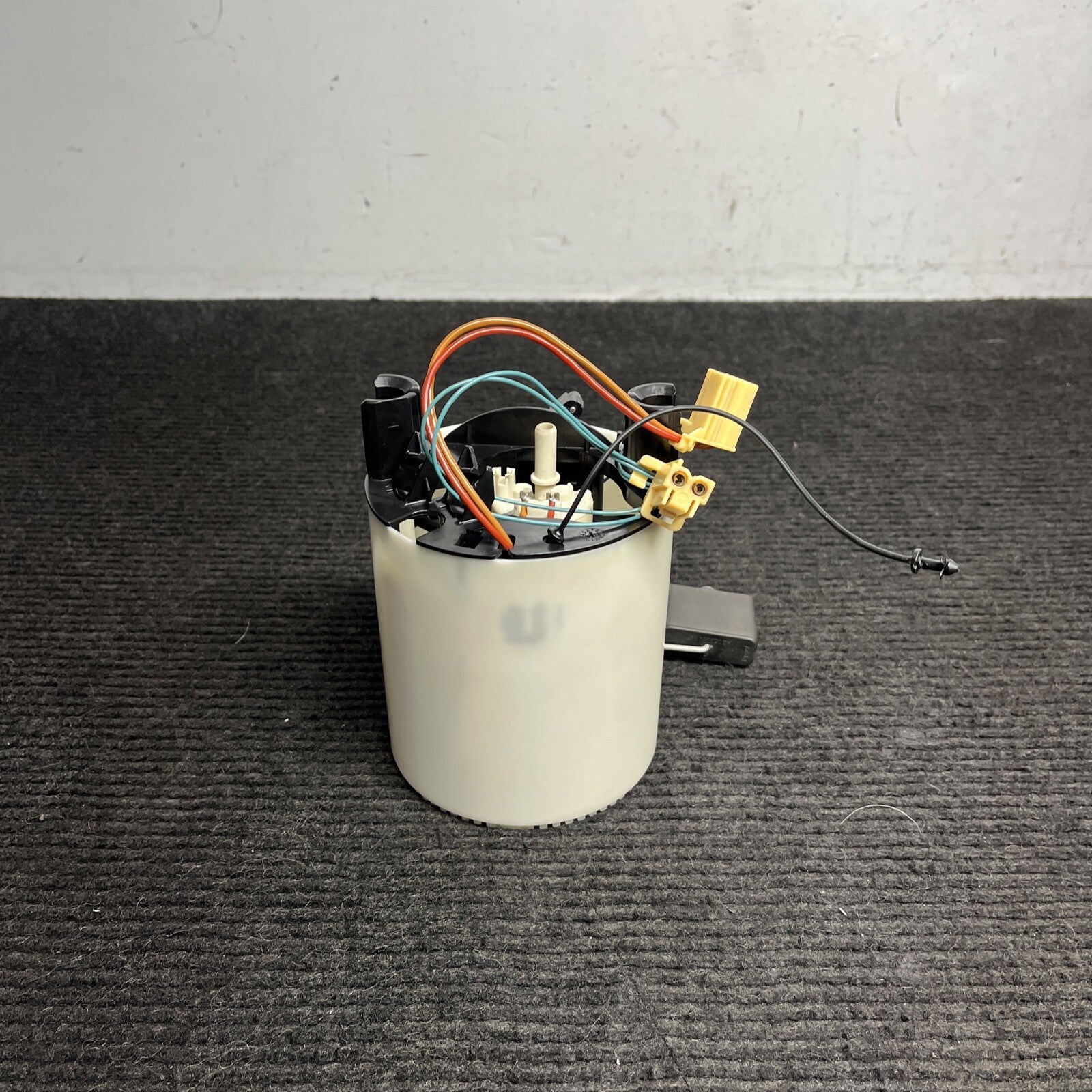 ☑️ 06-13 BMW76k E90 E84 E82 E88 E92 135i 335i X1 Right Fuel Pump Assembly OEM