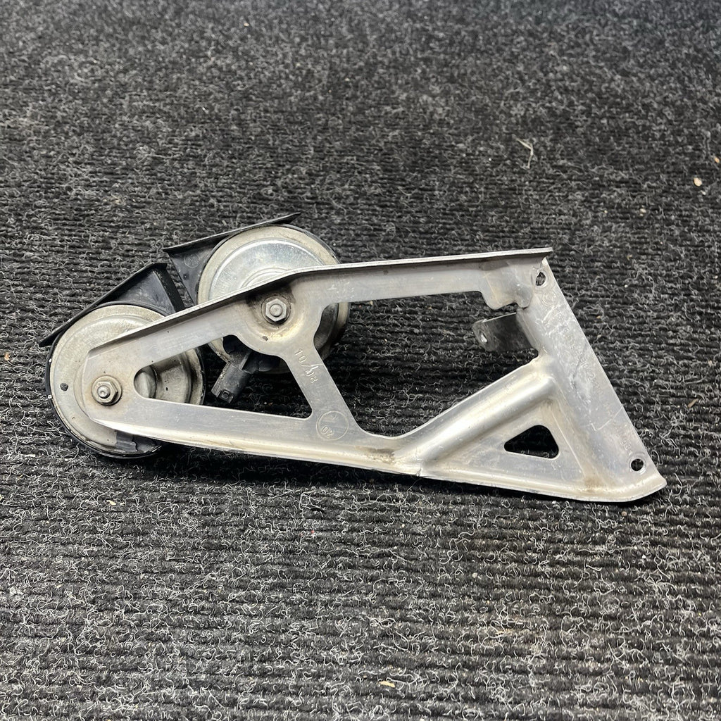 ☑️ BMW E9x M3 Horn Bracket With Horns 61337838541 08-13 E90 E92 E93