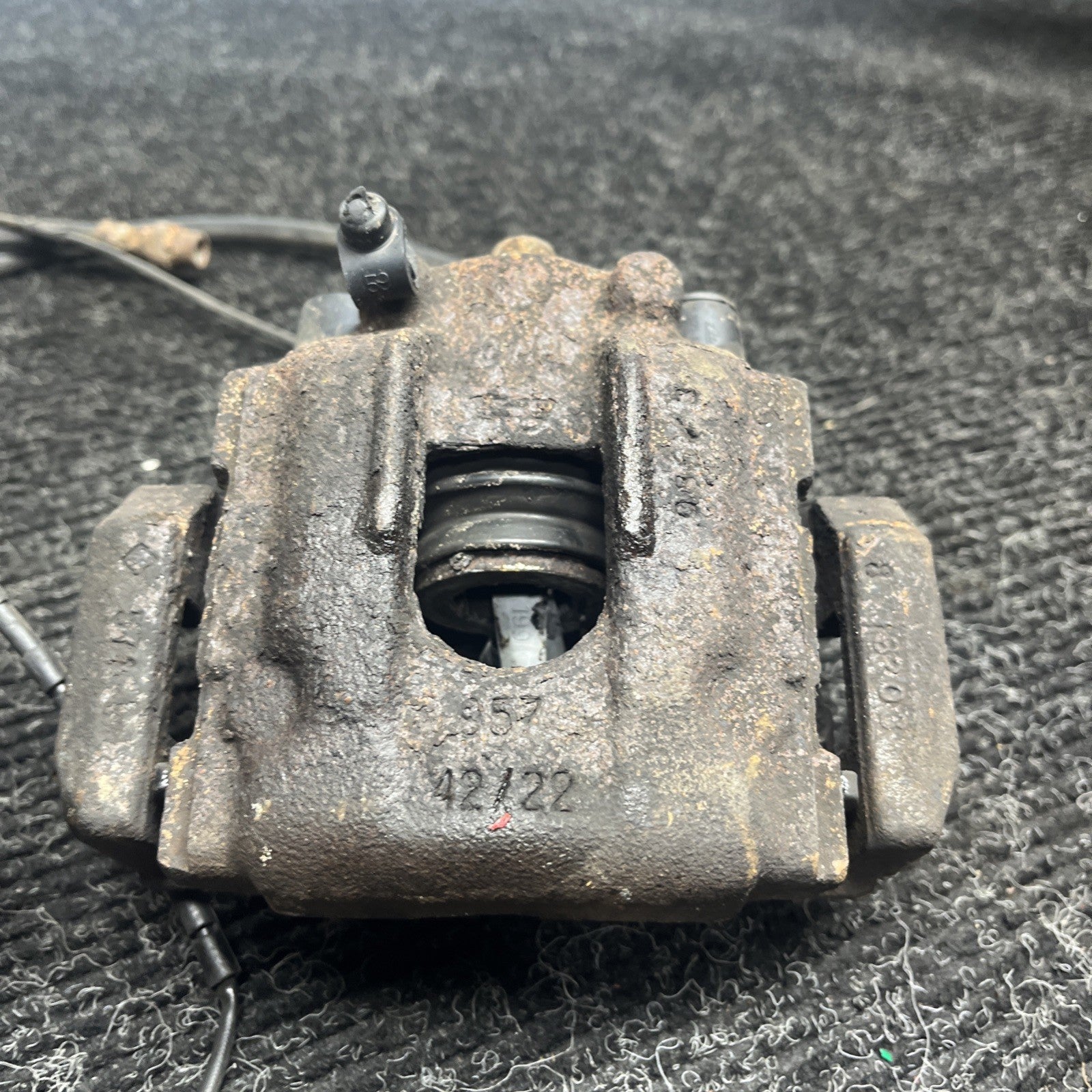 ☑️ 01-06 BMW E46 330i 330Ci RWD SET OF 2 REAR LEFT & RIGHT BRAKE CALIPER OEM