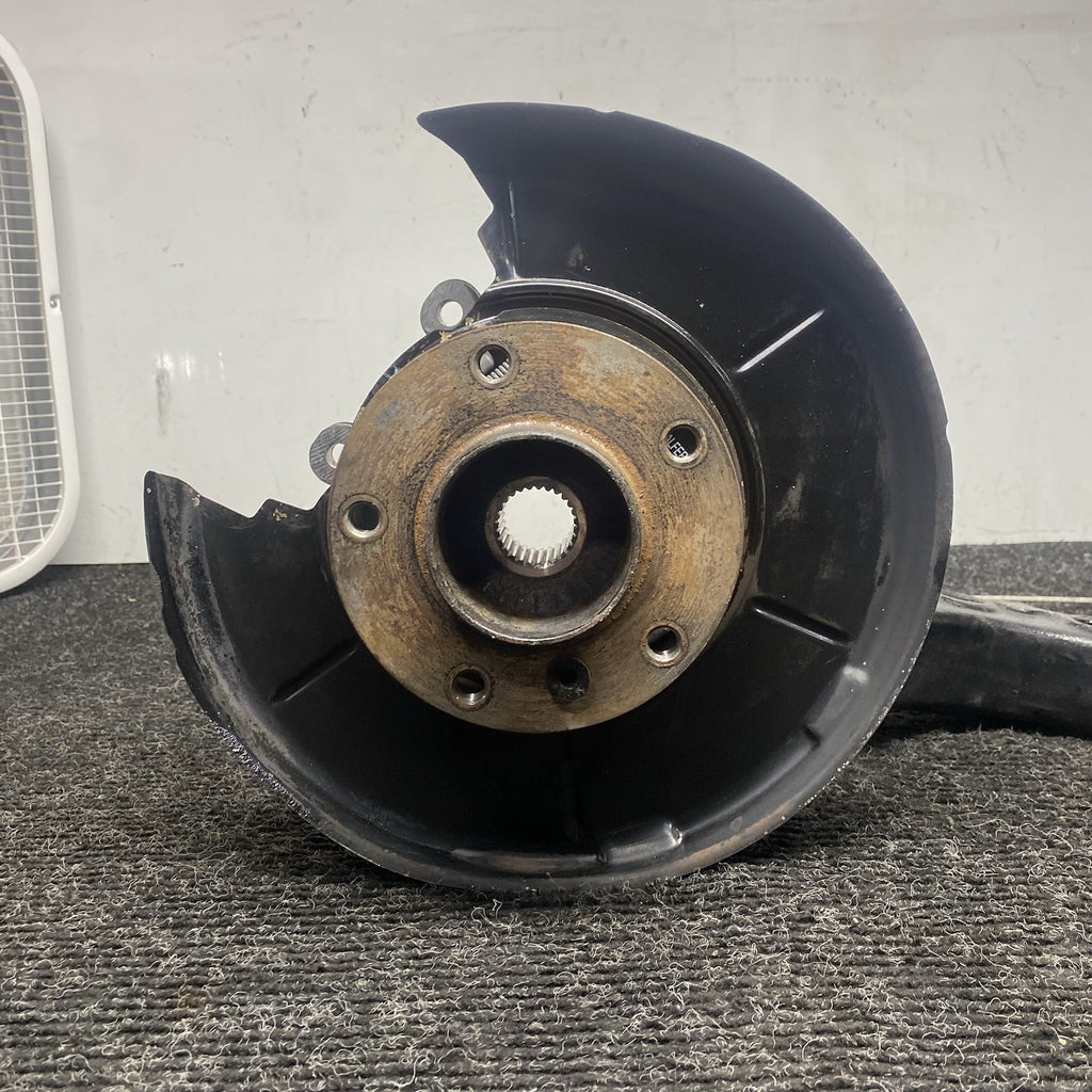 ☑️ 03-08 BMW E85 E86 Z4 Rear Right Passen Side Spindle Knuckle Hub w/ Shield OEM