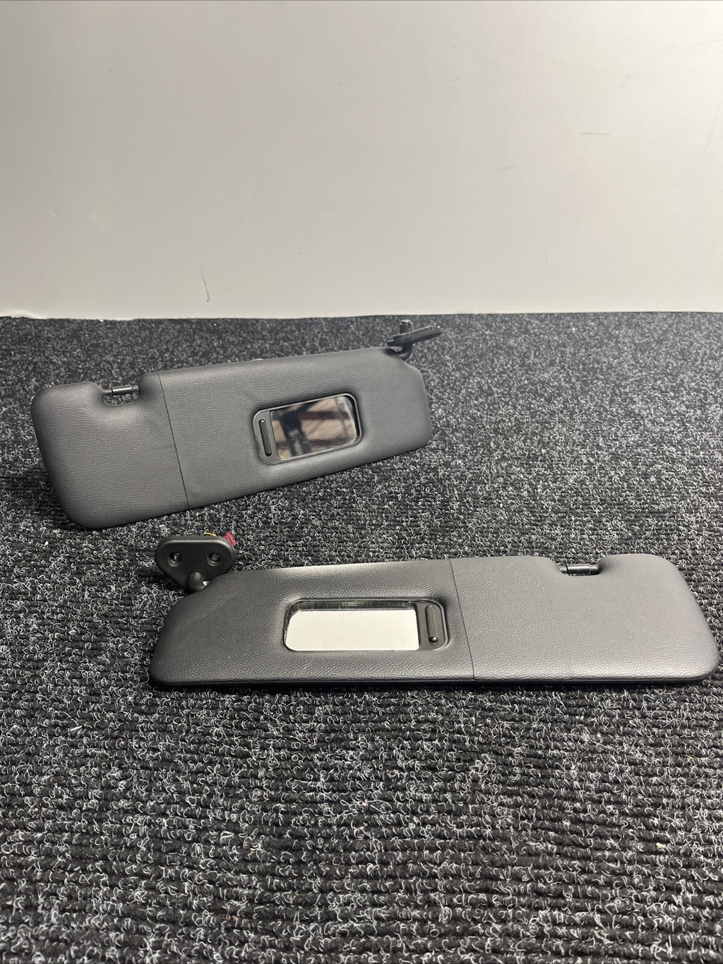 ☑️ 07-13 OEM BMW E88 E93 128 328 335 M3 Convertible Sun Visor Black Pair SET