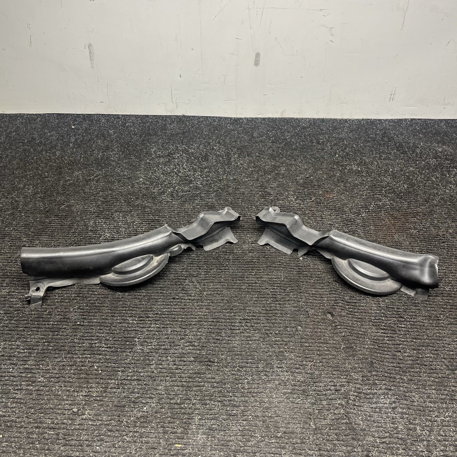☑️ 2013-2018 BMW 3 SERIES F32 F33 Rubber Seal Engine RIGHT LEFT SET 517672558