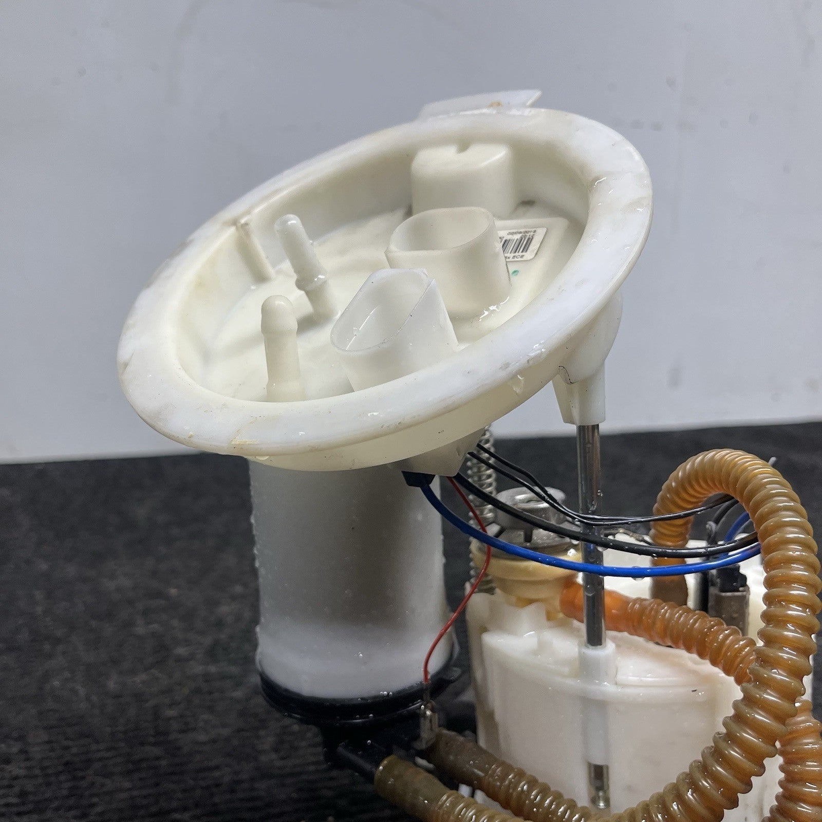 ☑️ BMW F30 2012-2018 Fuel Pump Assembly 2.0L OEM 7243975 Direct Replacement