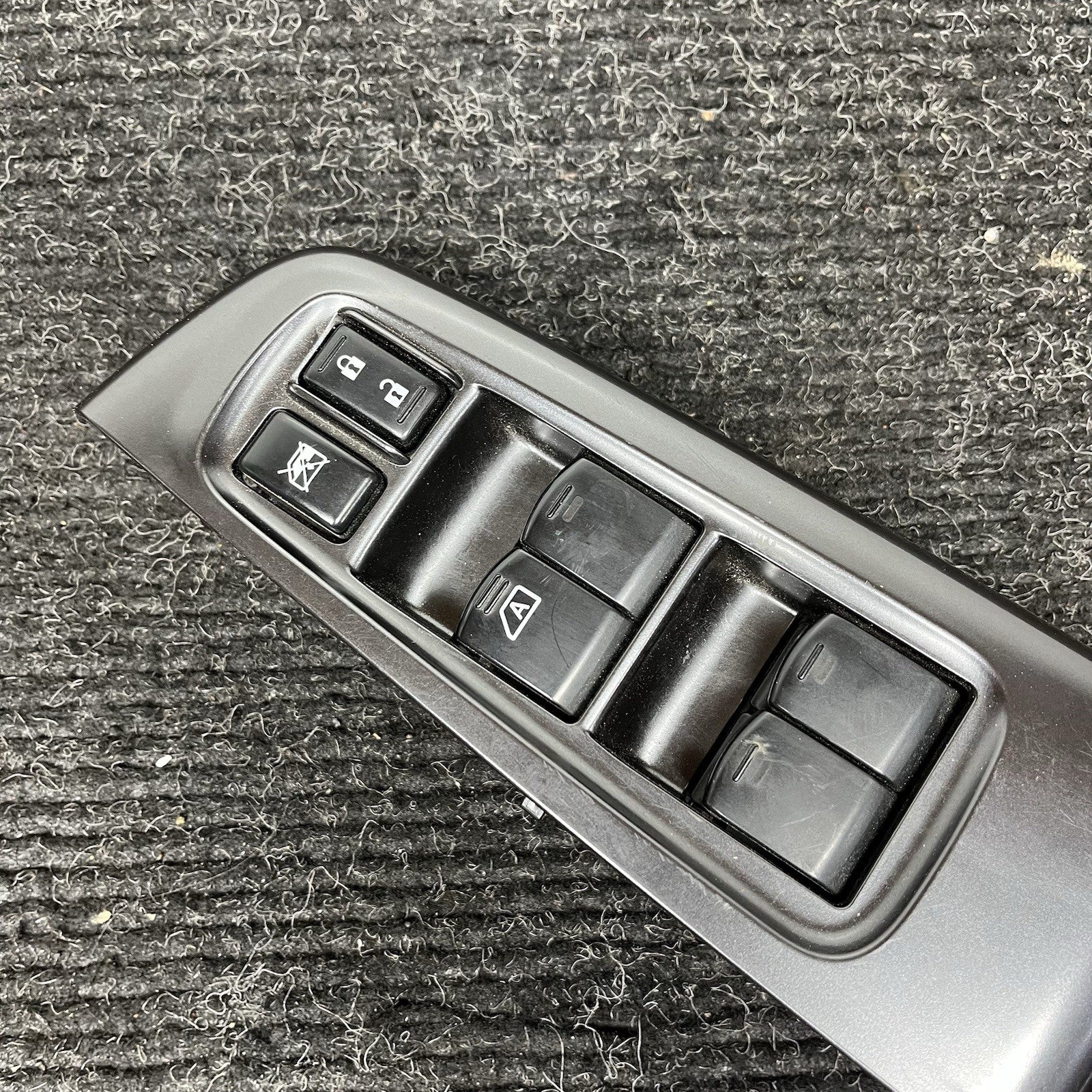 ☑️ 2008-13 Subaru Forester Driver Left Master Power Window Switch 94266FG530 OEM